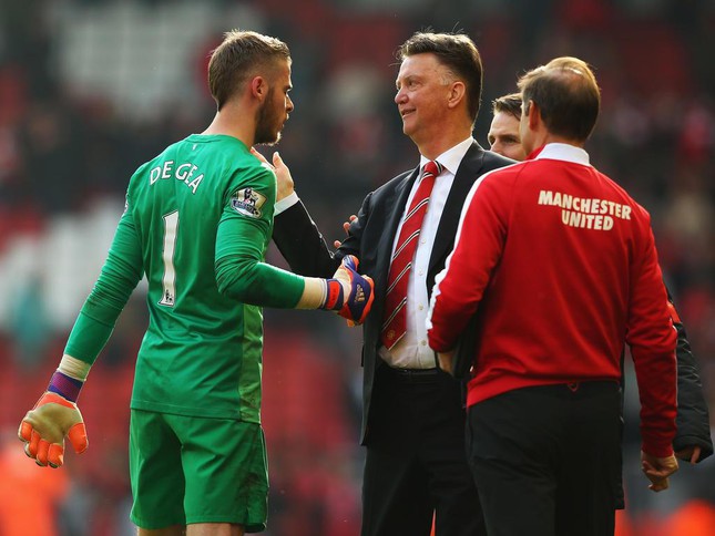 Van Gaal khuyên Ten Hag: Đừng dại mà đến MU