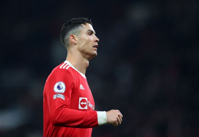 5 cầu thủ nhận lương cao nhất thế giới: CR7 và Messi không ở đỉnh